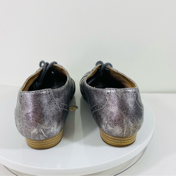 BOC Born Metallic Pewter Oxfords Womens Shoes Wingtip 8.5 Lace Up Silver Preppy - Picture 5 of 9